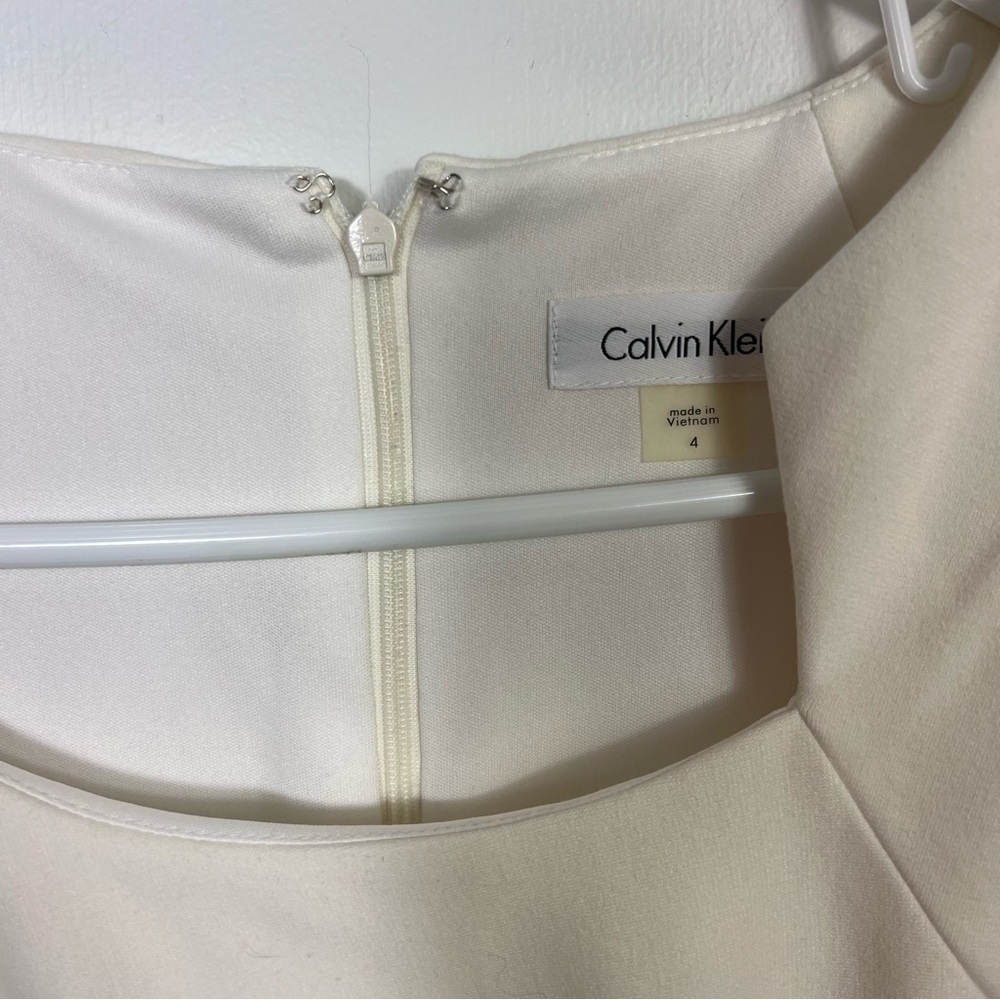 Calvin Klein white Dress Sheath Sleeveless Ruched White Lined Size 4 - Picture 3 of 4